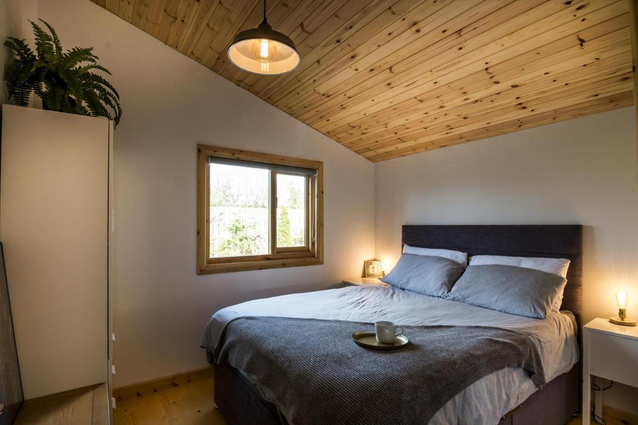 Laurel Lodge - 2 Bedroom Log Cabin - St Florence Saint Florence Екстериор снимка