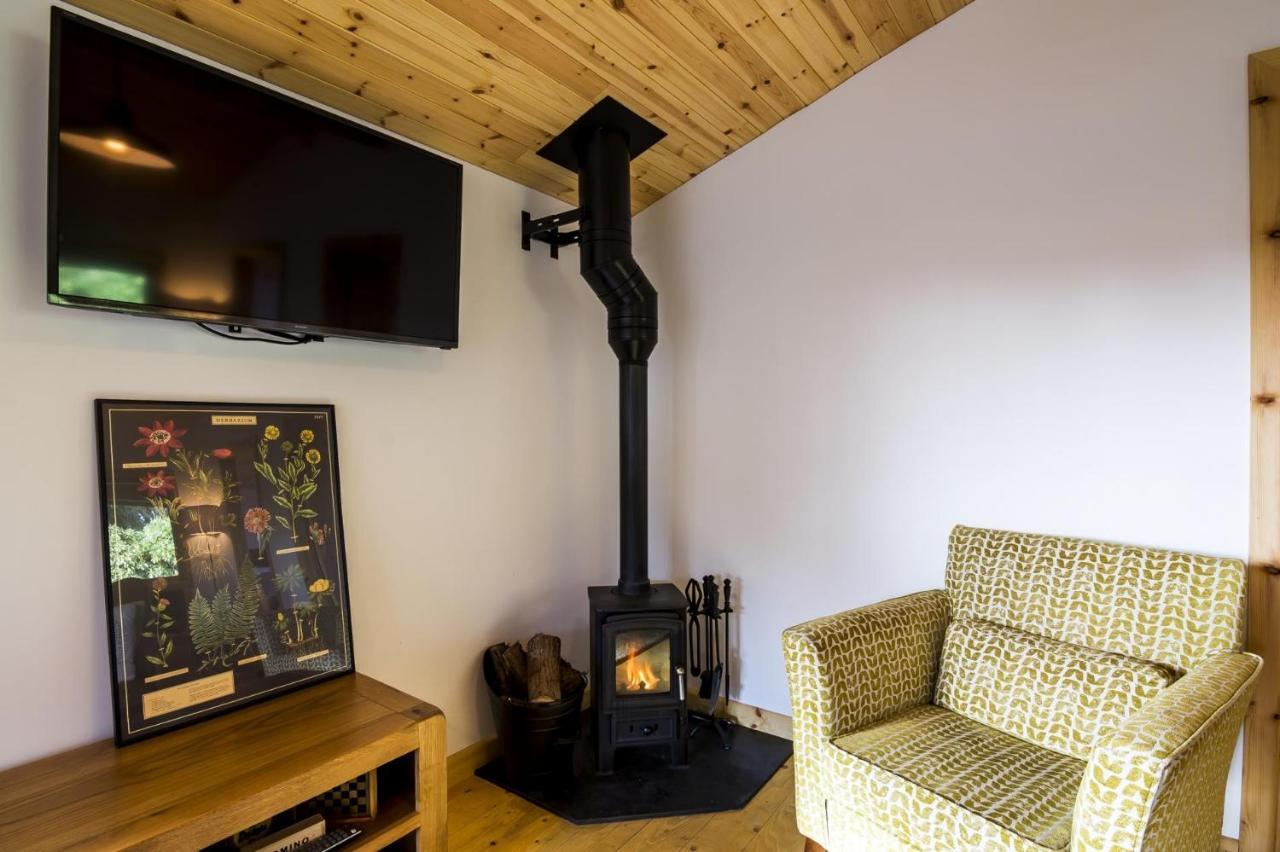 Laurel Lodge - 2 Bedroom Log Cabin - St Florence Saint Florence Екстериор снимка