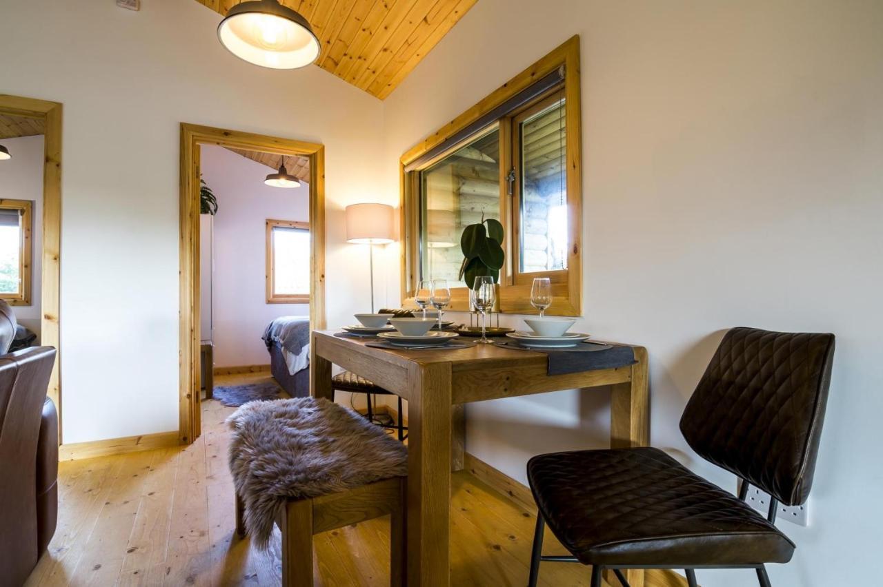 Laurel Lodge - 2 Bedroom Log Cabin - St Florence Saint Florence Екстериор снимка
