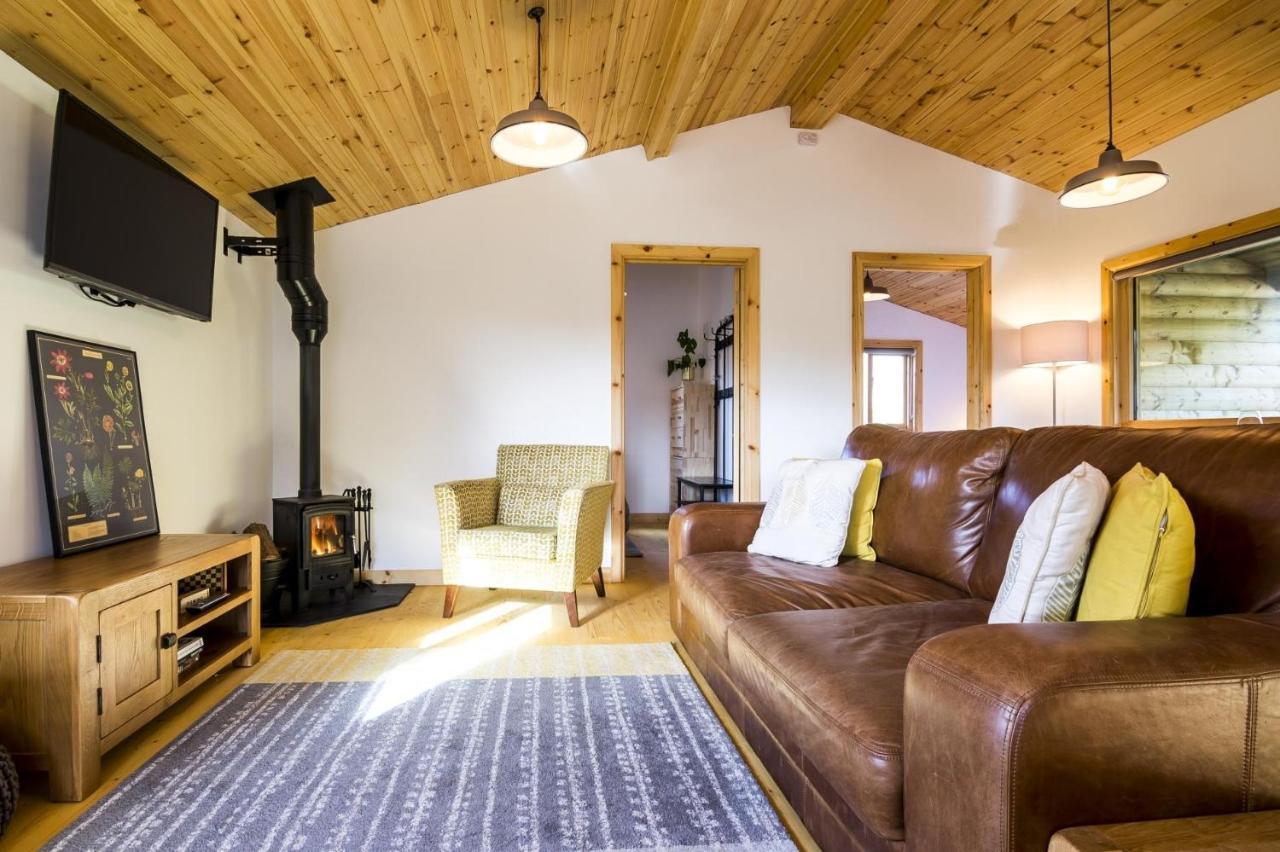 Laurel Lodge - 2 Bedroom Log Cabin - St Florence Saint Florence Екстериор снимка